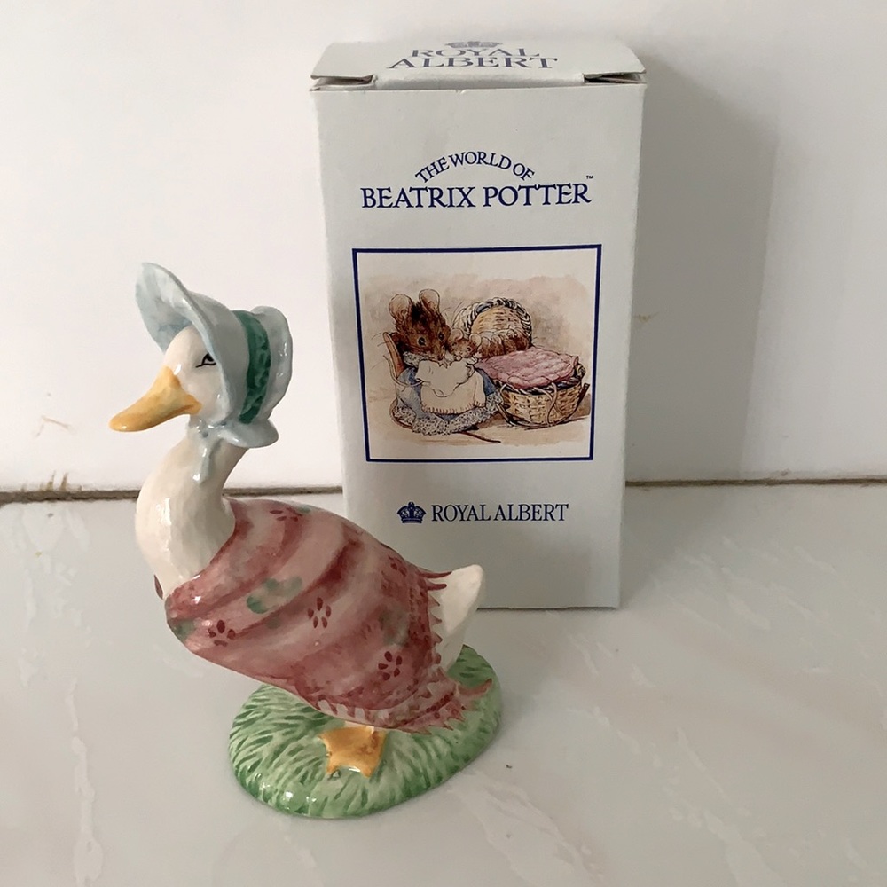 Beatrix Potter Ceramic Figurine of Jemima Puddleduck